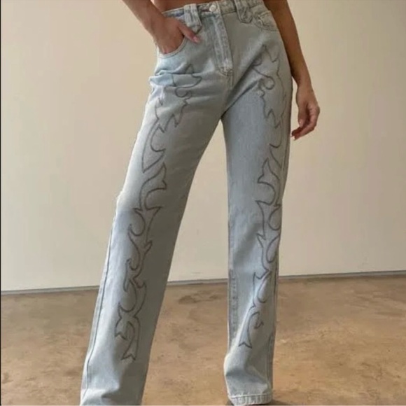 et clet Denim - Et Clet Western Embroidered Flame Detail Straight Leg Jeans - Womens Small